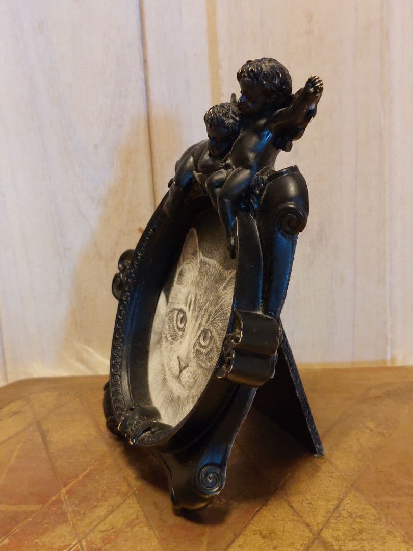 高田美苗さん作品「猫天使Ⅱ」