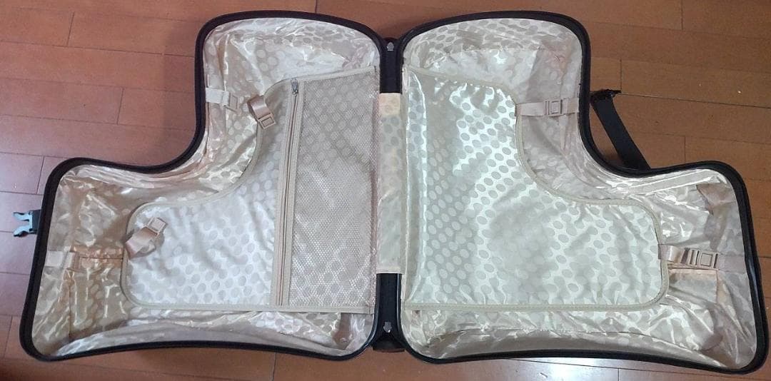 キッズ スーツケース 子どもが乗れる