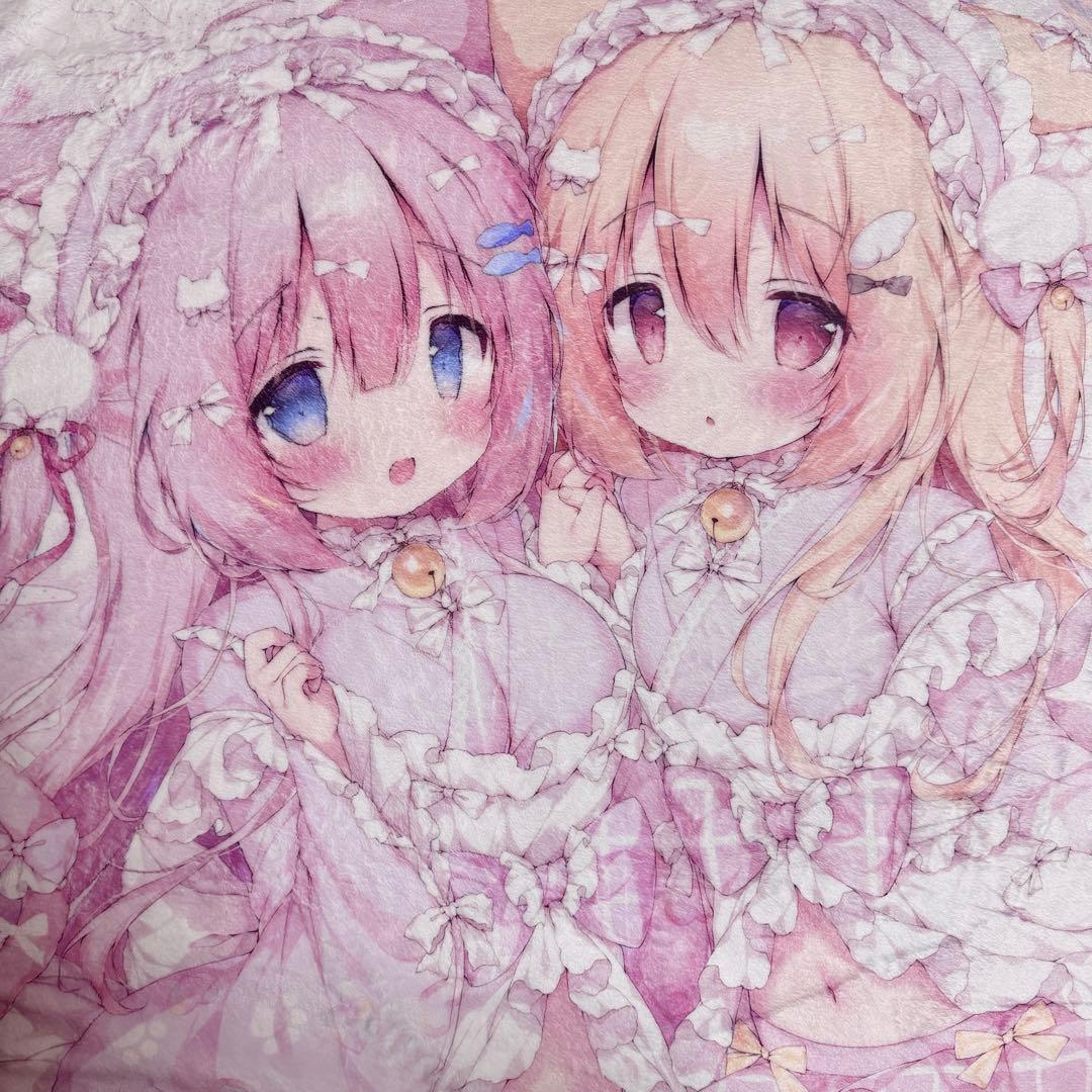 桃豆こまもち　クッションブランケット 収納付クッション＆ブランケットのセット