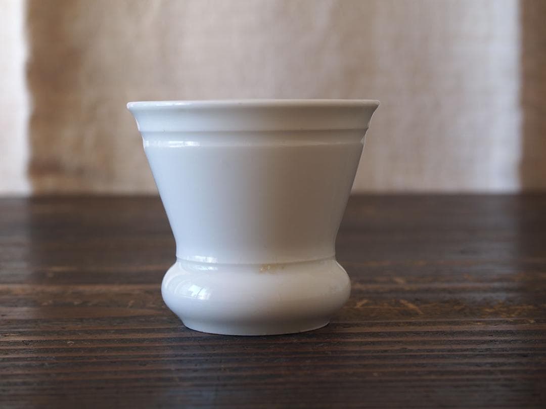 白いブリュロカップ 陶器 ビストロ 厚底カップ コーヒーカップ /K410