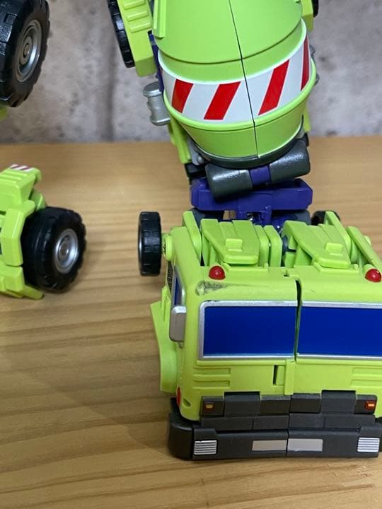 MAKETOYS メイクトイズ　ジャイアント　デバスター似