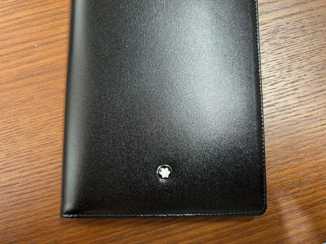 Montblanc 黒 レザー パスポートケース