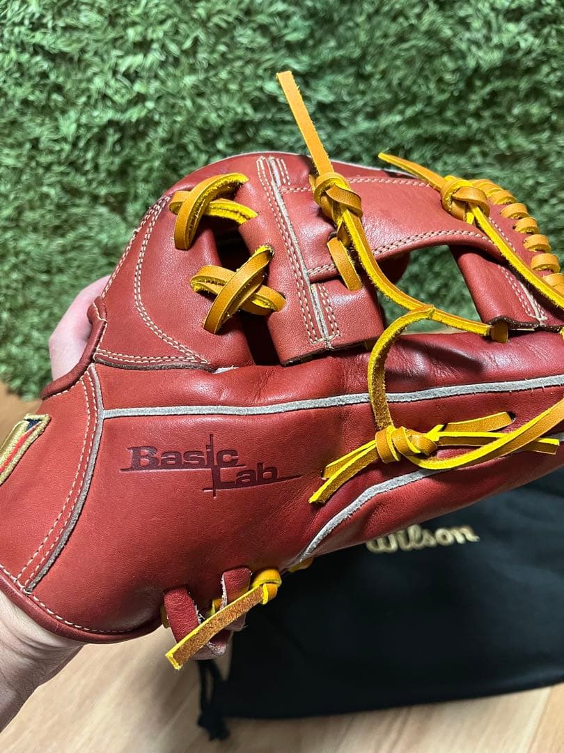 美品⚫︎ウィルソン ベーシックラボ デュアル 軟式内野手用1723型 ブリック