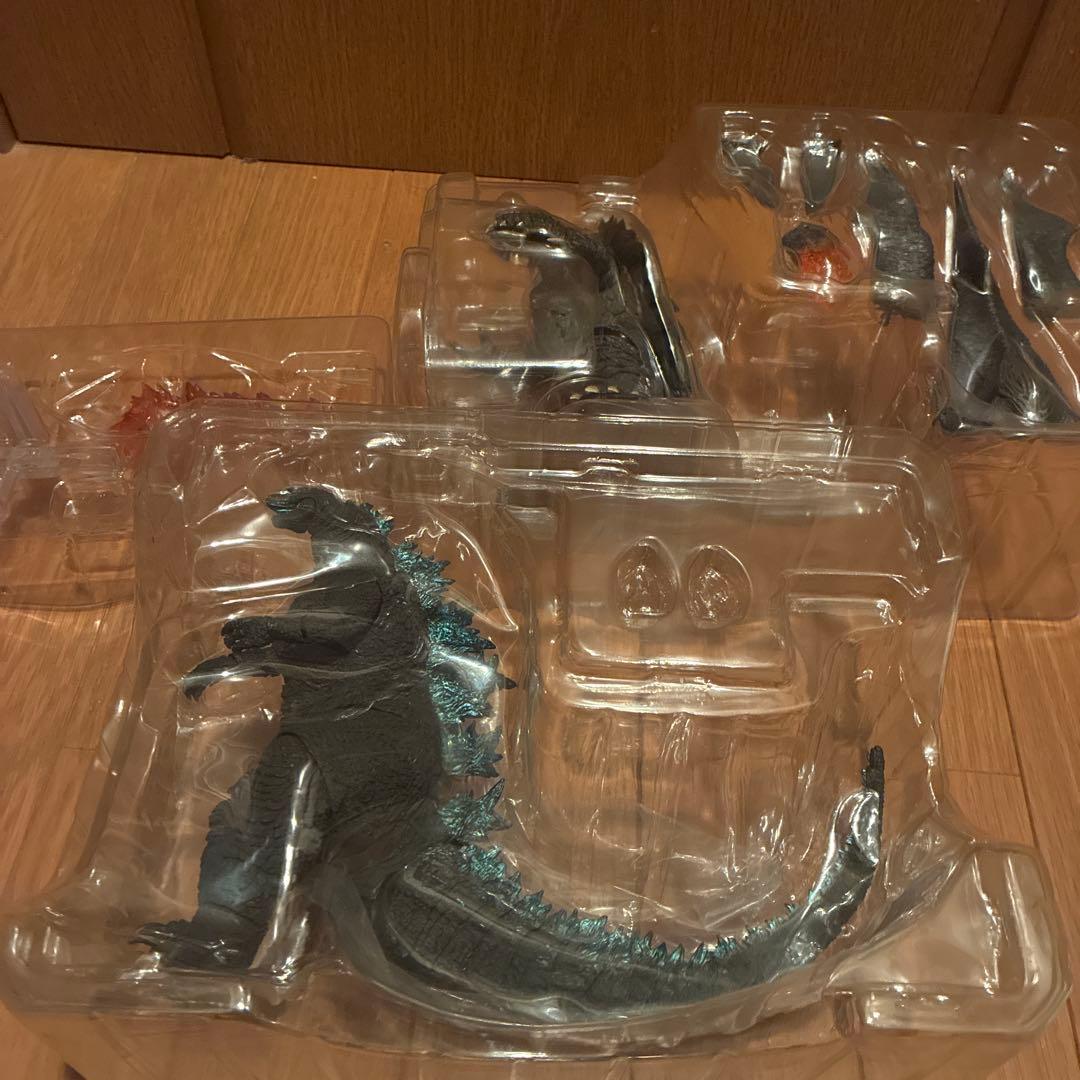 S.H.MonsterArts ゴジラ　ガメラ