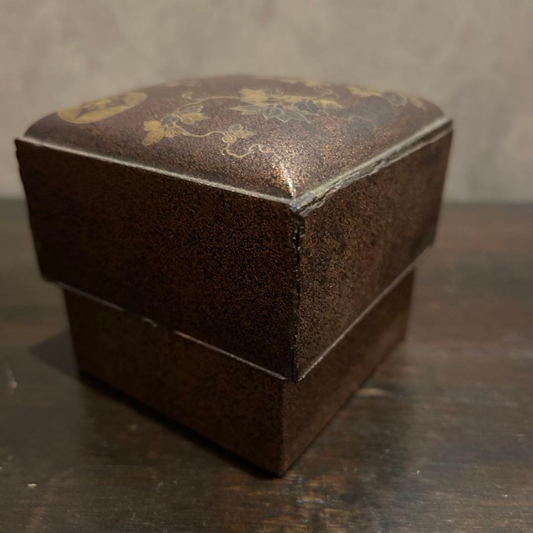 江戸時代　蒔絵　化粧箱　小物入れ　骨董　アンティーク