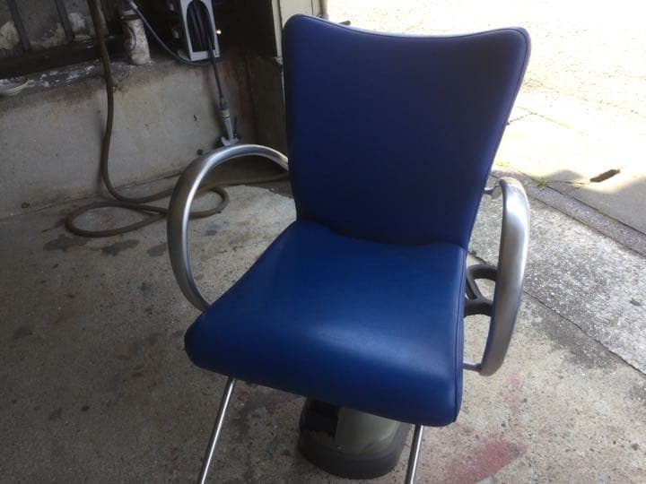 5日限定　2台 オオヒロ　電動　カットチェア　　ブルー