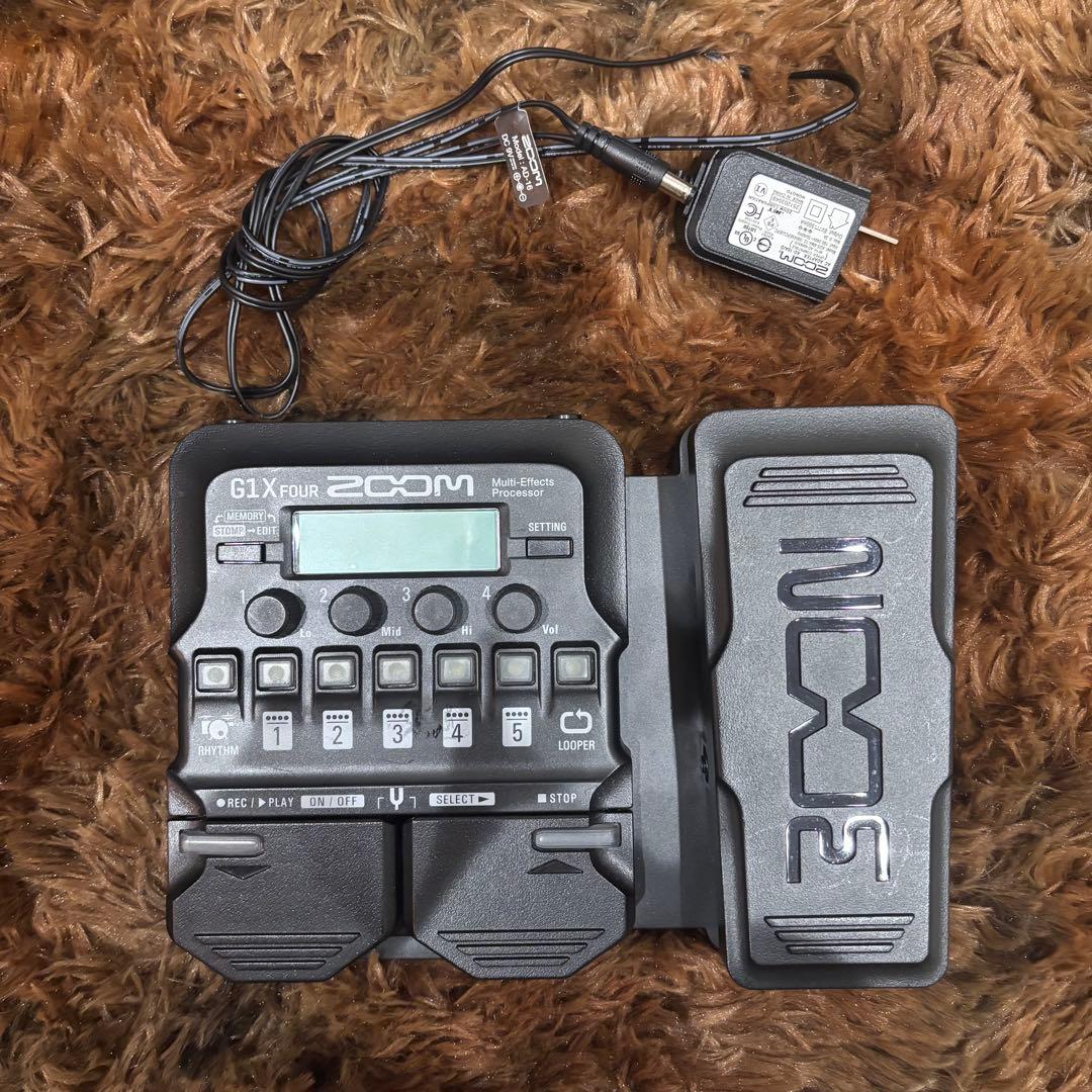 ZOOM G1X FOUR ギターエフェクター