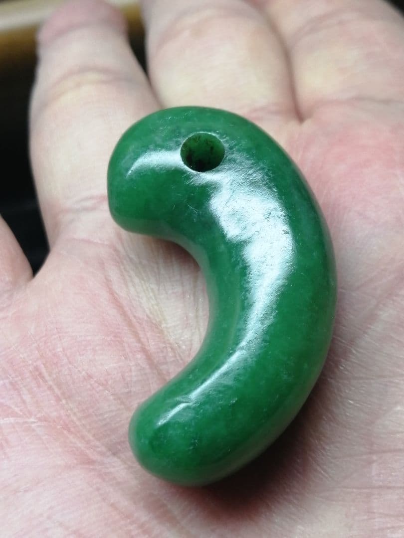 ★古墳期『糸魚川翡翠勾玉』出土品。4.8cm【超琅玕翡翠】最高峰の巨大勾玉です。