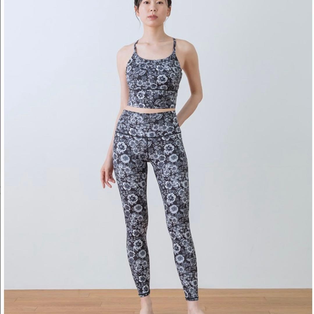 【SUKALA】エンブロイダリー　ウェア上下セット