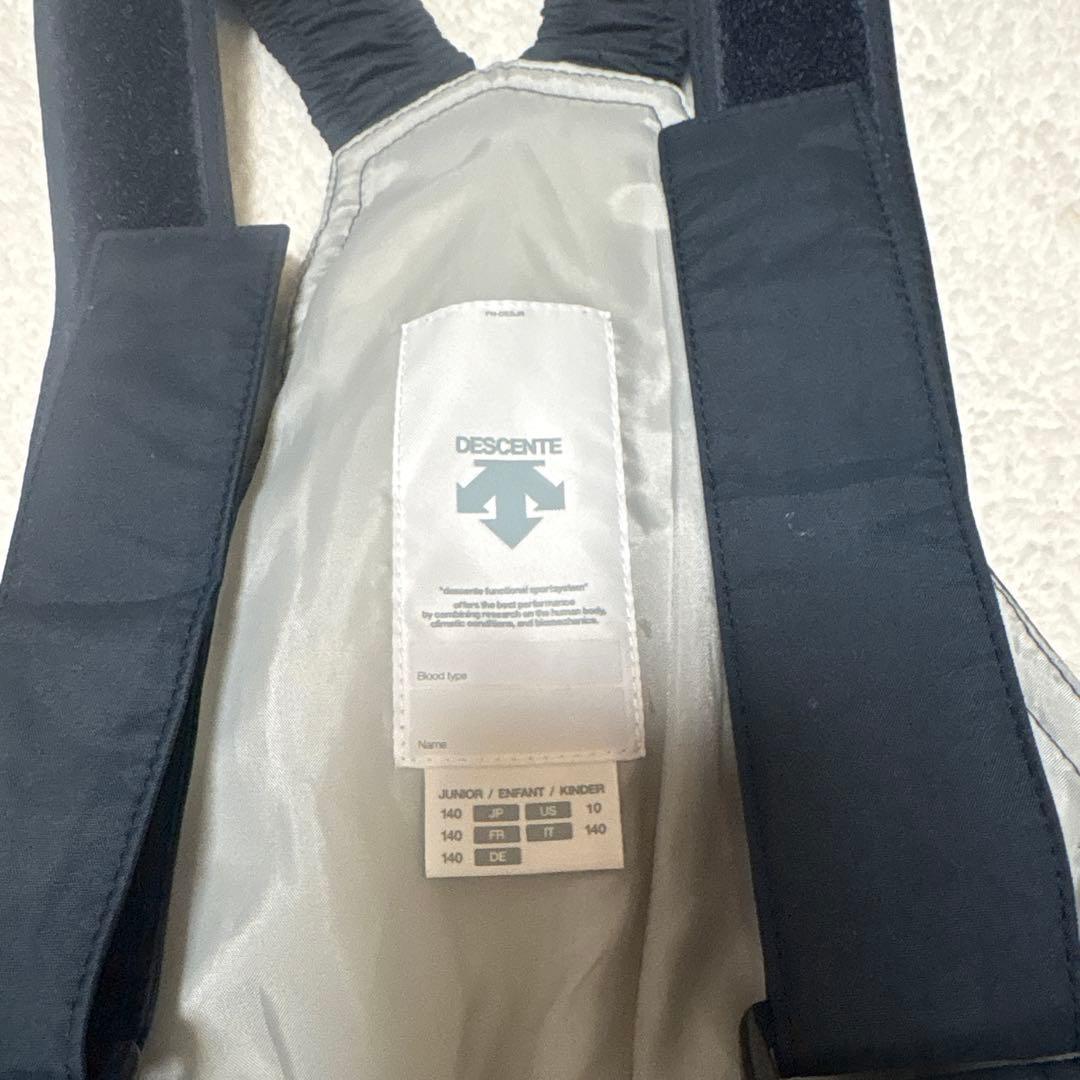 スノボウェア上下セット　140サイズ