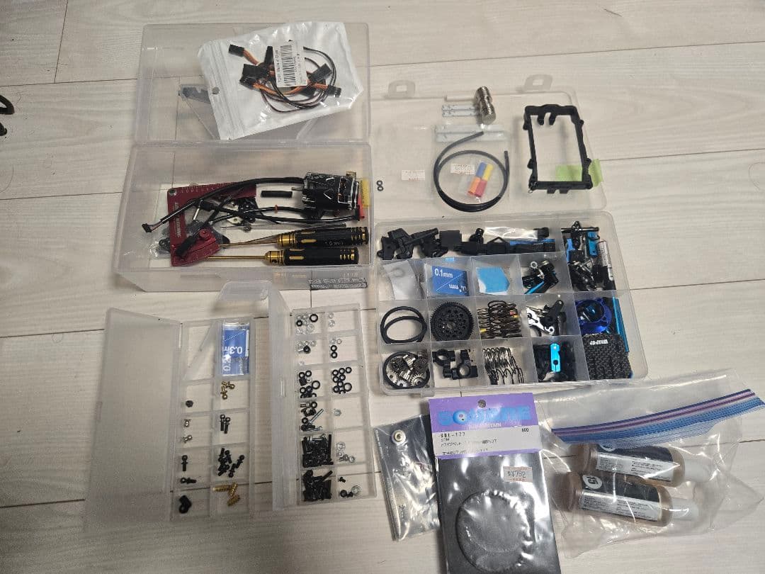 ラジコン 即ドリフト 引退 フルセット サクラD5フルオプ サンワM17