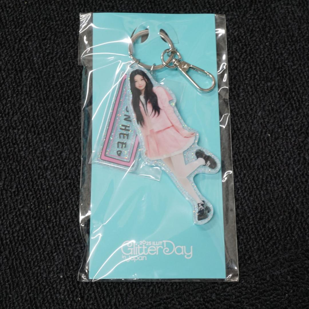【新品】ILLIT Glitter Day タオル キーホルダー ウォンヒ