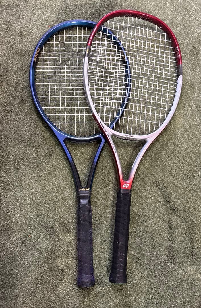 テニスラケット　ヨネックス　ダンロップ