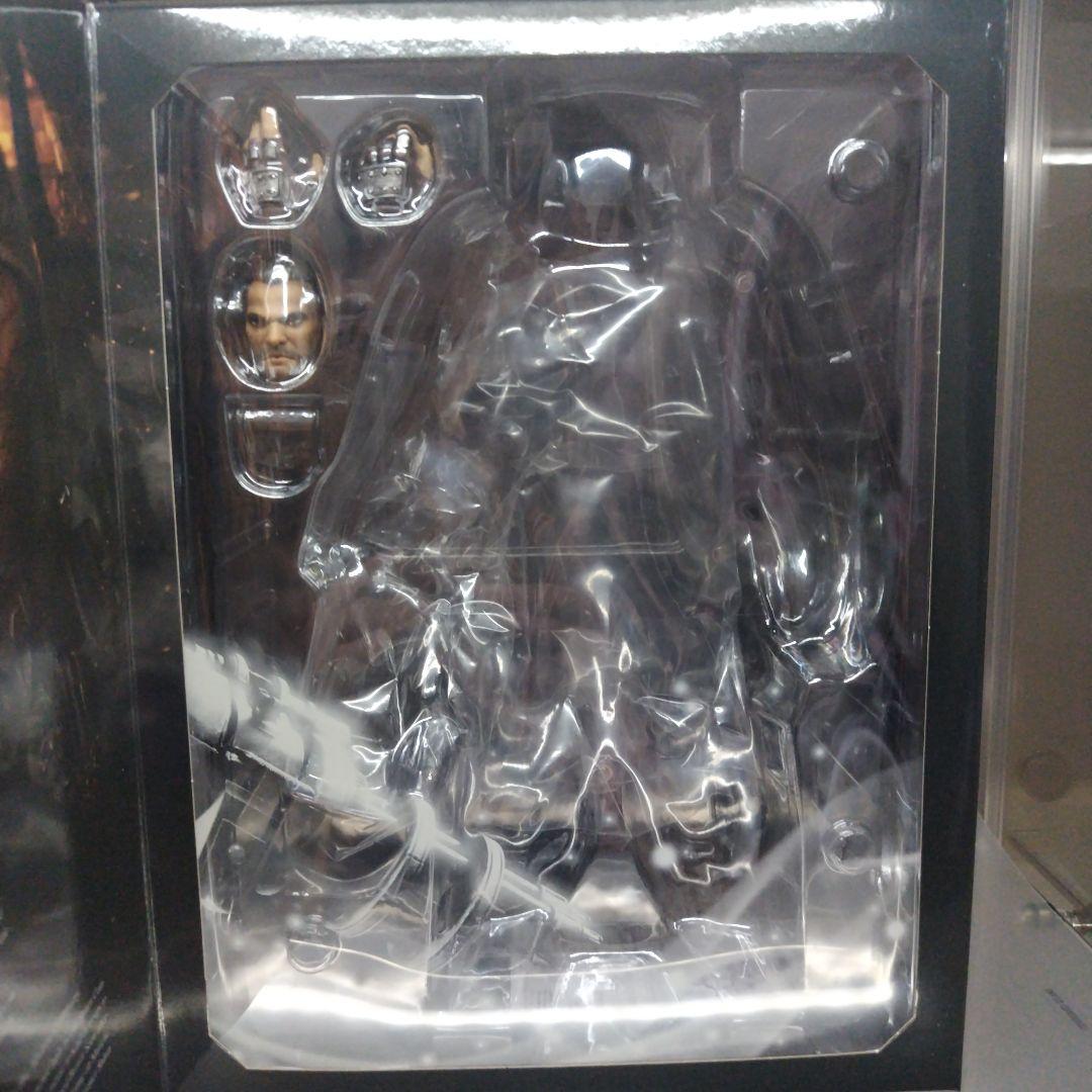 最安値　ファイナルファンタジー7リメイク 　プレイアーツ改　バレット　フィギュア