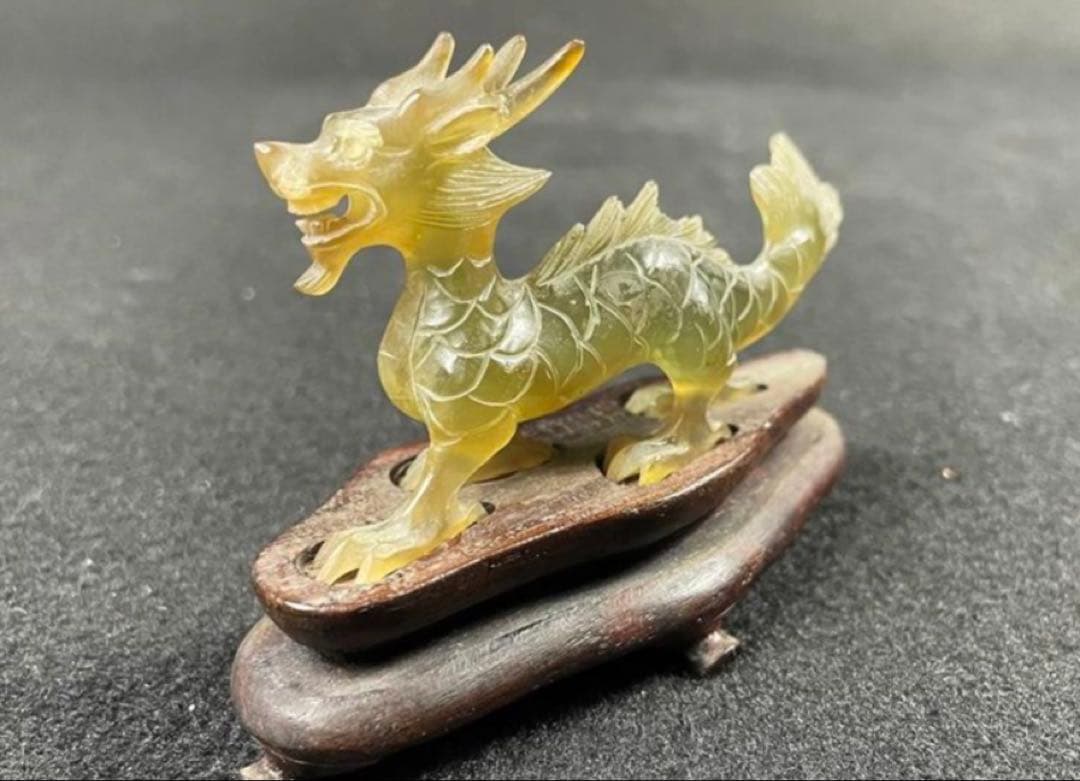 希少時代物 天然石 置物 オブジェ 骨董品 彫刻　龍　青龍　麒麟　翡翠