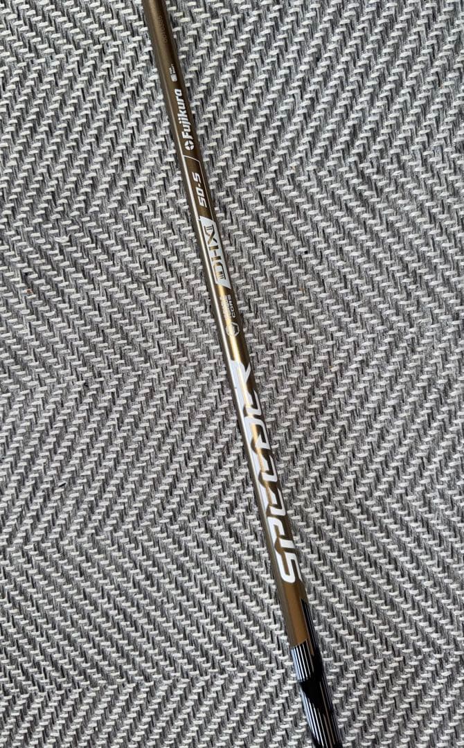 スピーダーNX ゴールド50s新品同様　キャロウェイスリーブ　ドライバー用