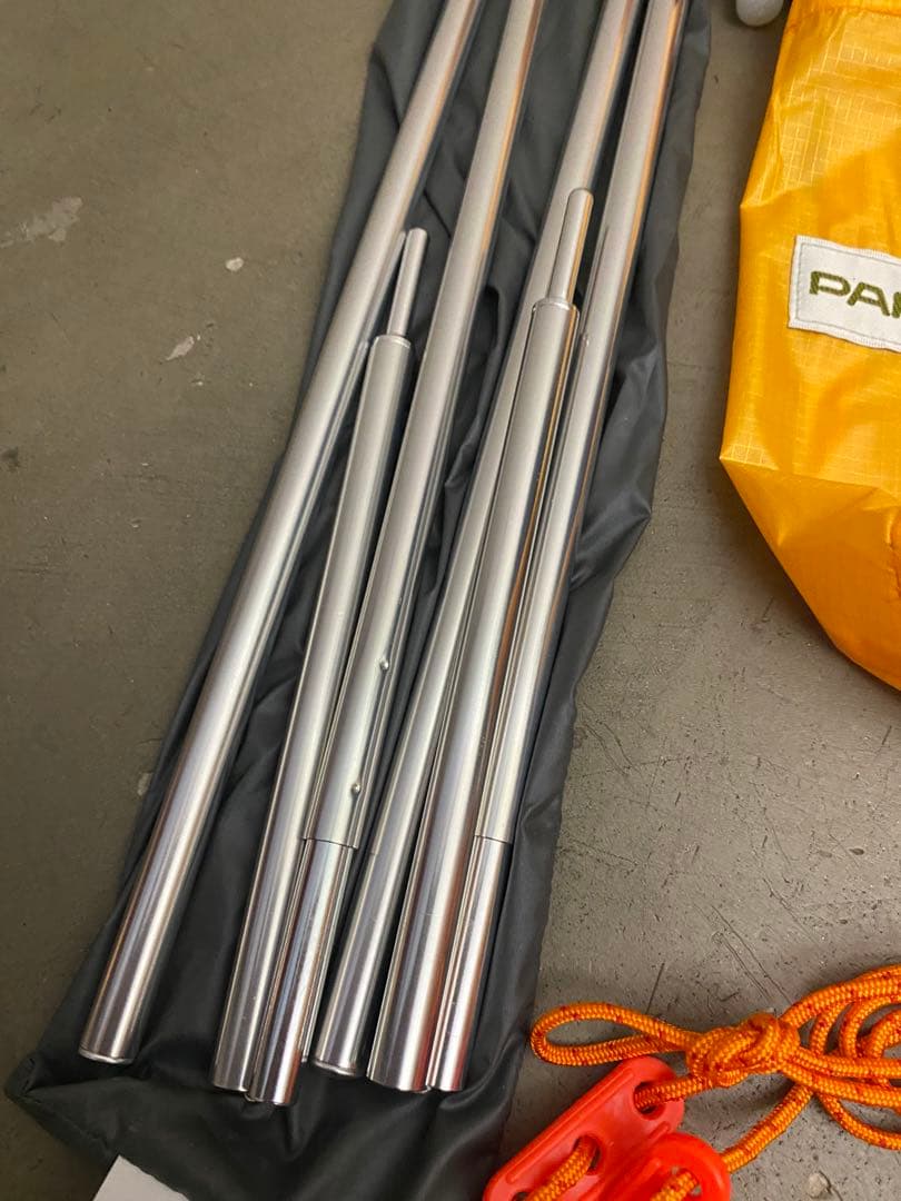 未使用 パイネ PAINE フェザーライト ツェルト 1人～2人用 ポール２本