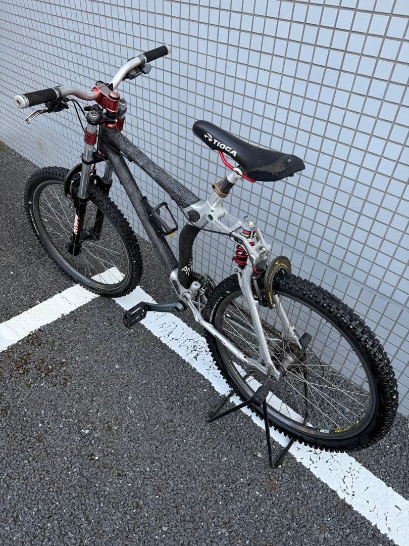 GT STS-1000 ダウンヒルマウンテンバイク TIOGA 引き取り限定