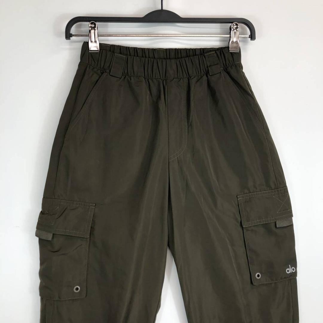 alo yoga アロヨガ カーゴパンツ XXSサイズ