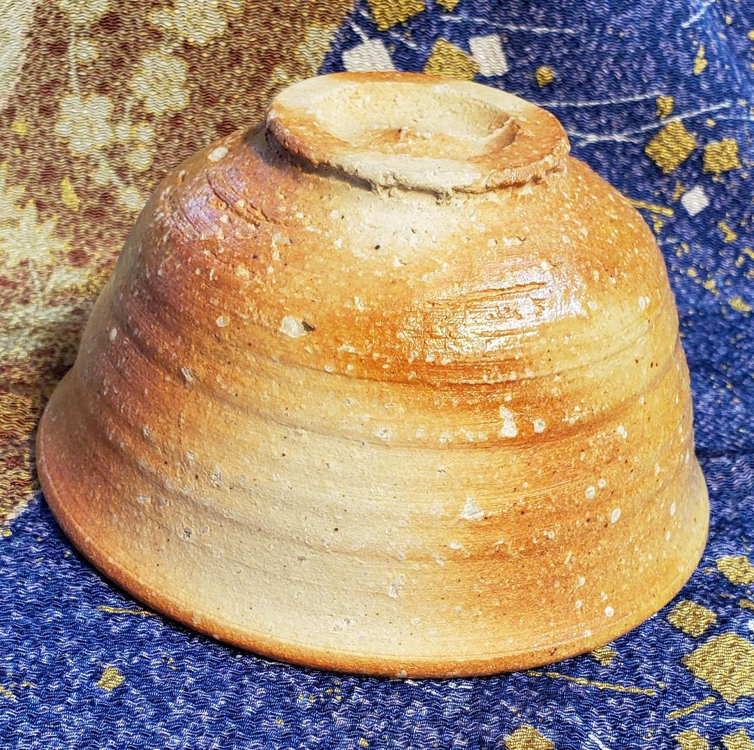 (新品)　信楽焼　抹茶茶碗　～銀細工～