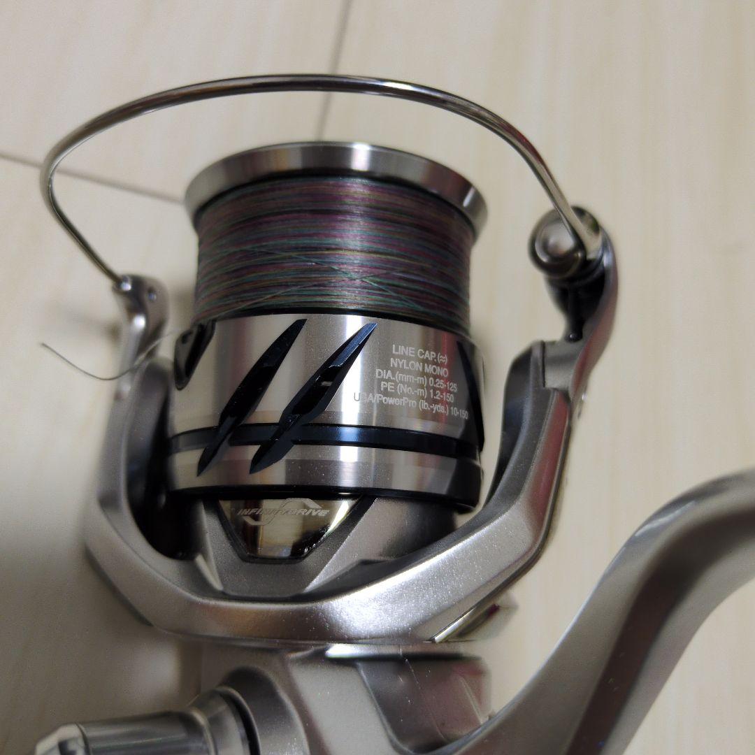 シマノ 23 STRADIC 3000MHG 　ゴメクサスハンドルノブ付き