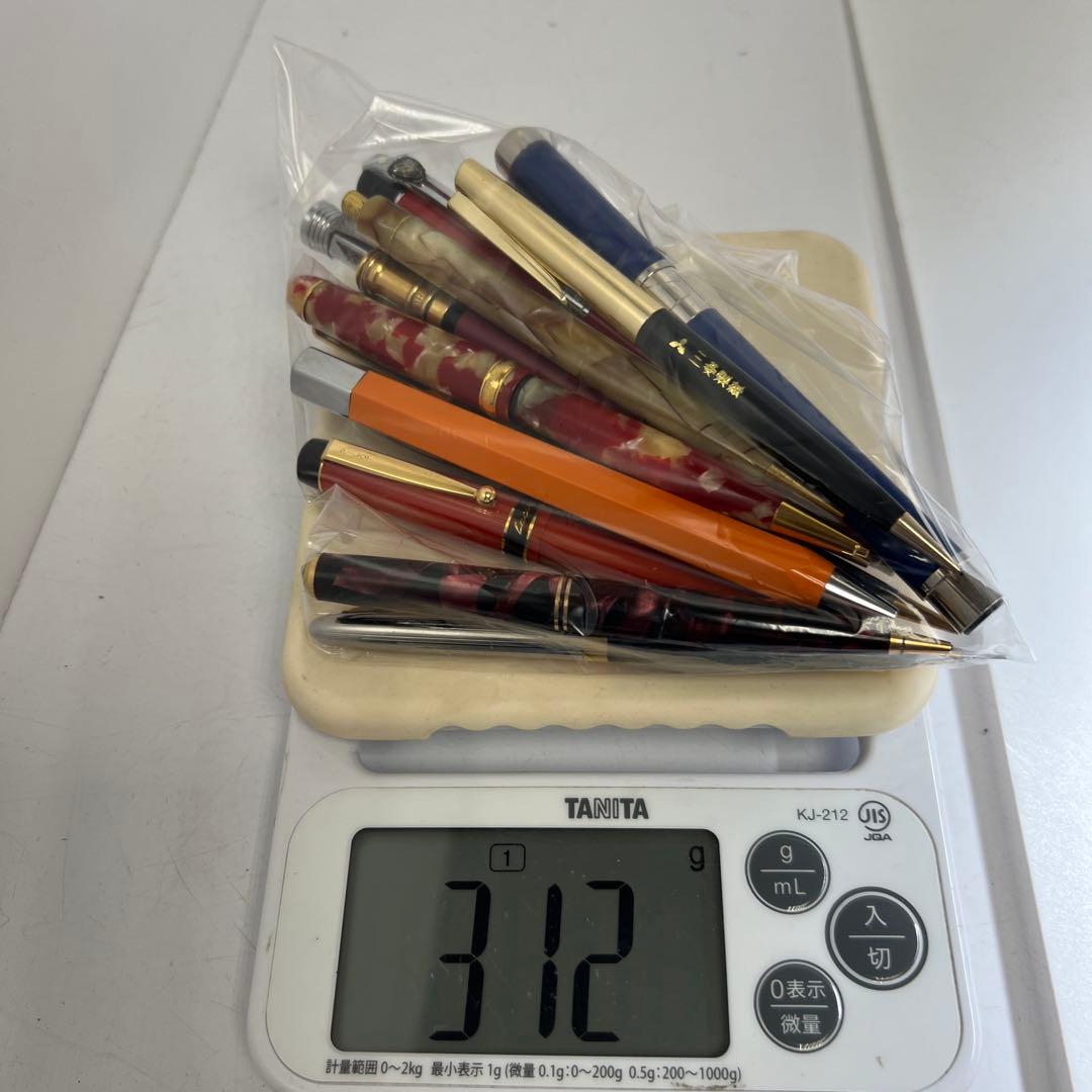 フェラーリ、ウォーターマン、プラチナ等ボールペン　万年筆色々　袋込312g