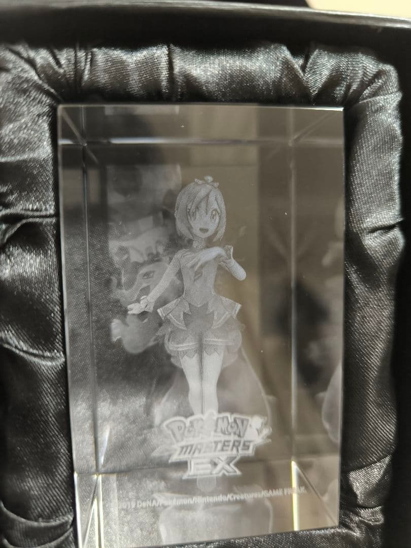 ソ*ア様 ポケモンマスターズEX ポケマス 特製3Dクリスタルスタンド 6周年