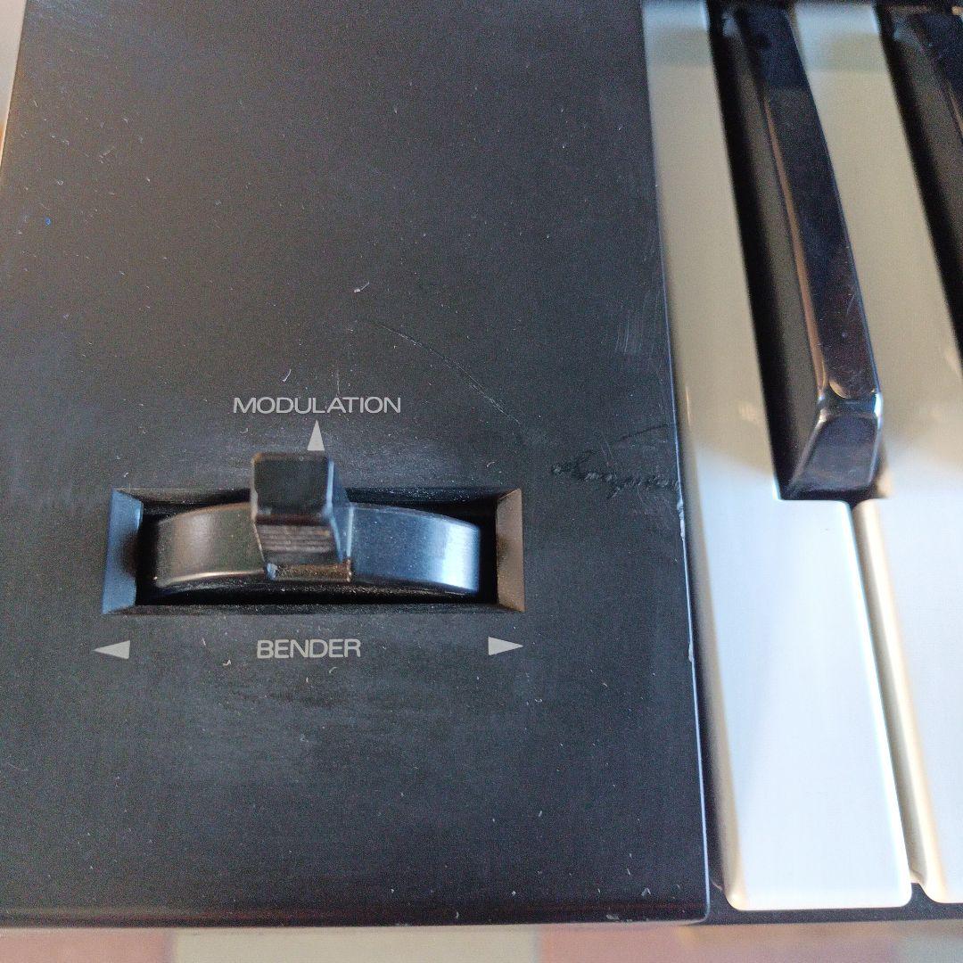 Roland D-10 シンセサイザー 61鍵盤