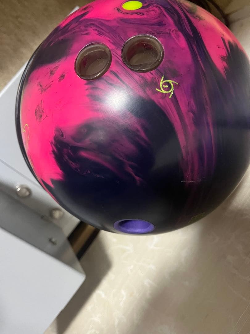 STORM Proton PhysiX 15LBS ボウリングボール