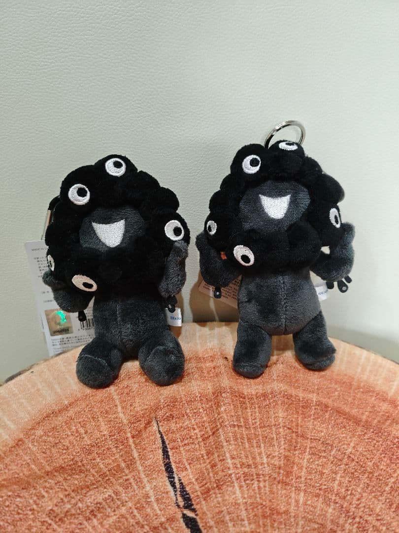 2個セット　会場完売　万博 ミャクミャク ぬいぐるみ 黒 カラビナ ブラック