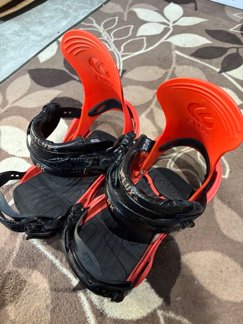 FLUX RK M/Lスノボビンディング オレンジ　グラトリ