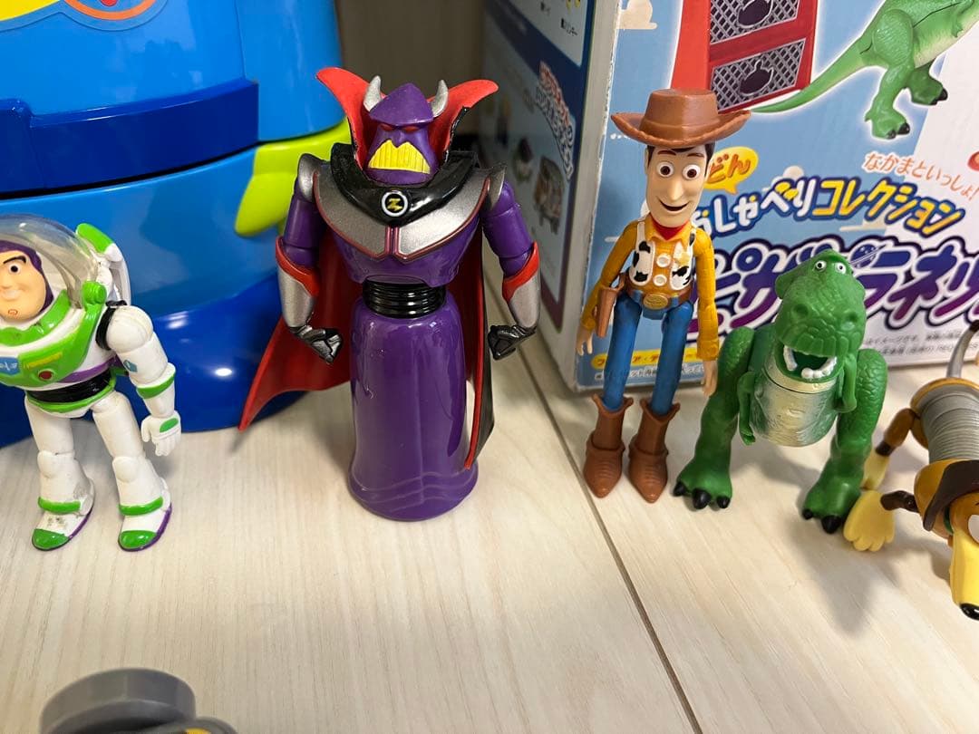 トイストーリー　ピザプラネットに変身！エイリアン