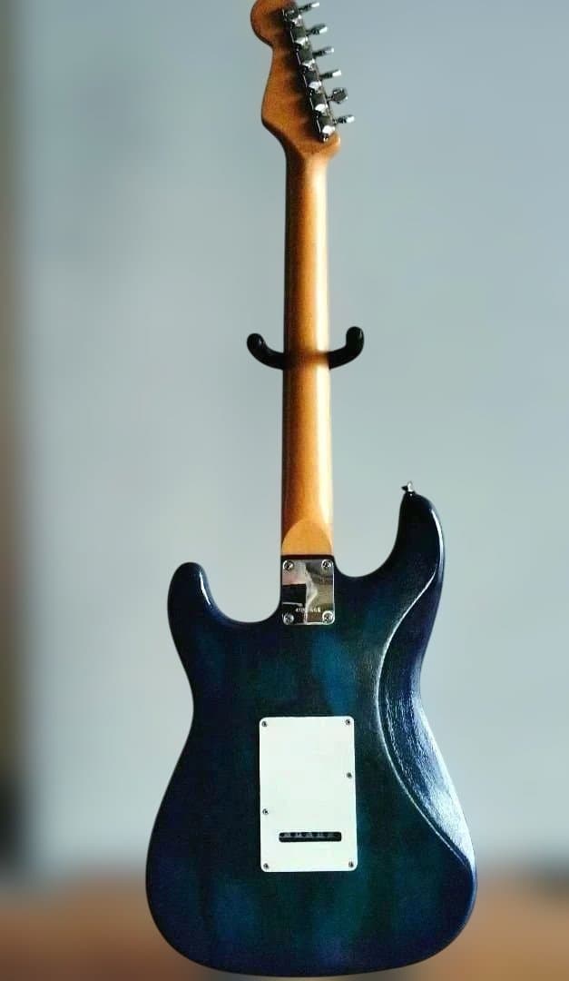 ストラトタイプギター　ジャンク