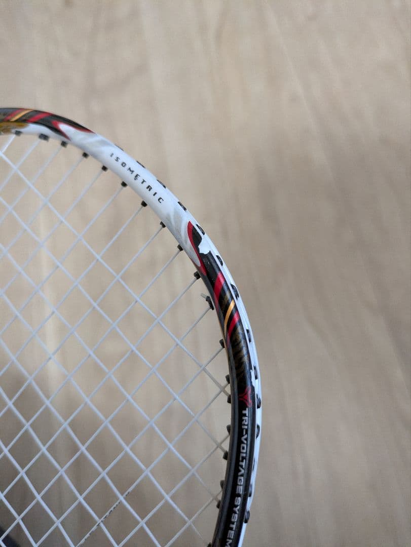 YONEX　VOLTRIC80