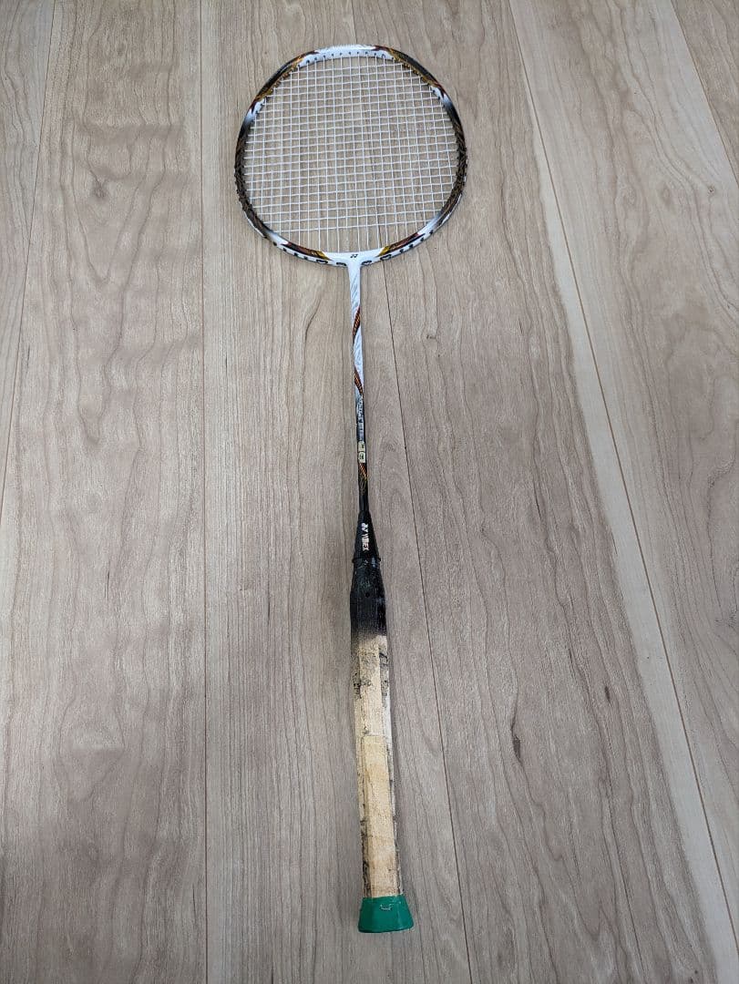 YONEX　VOLTRIC80