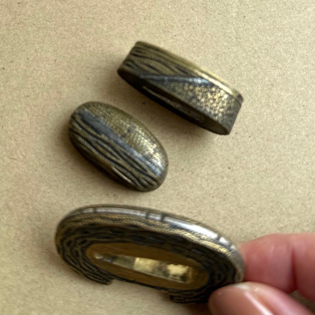 日本刀　大垣拵え　喰み出鐔　縁頭　3点