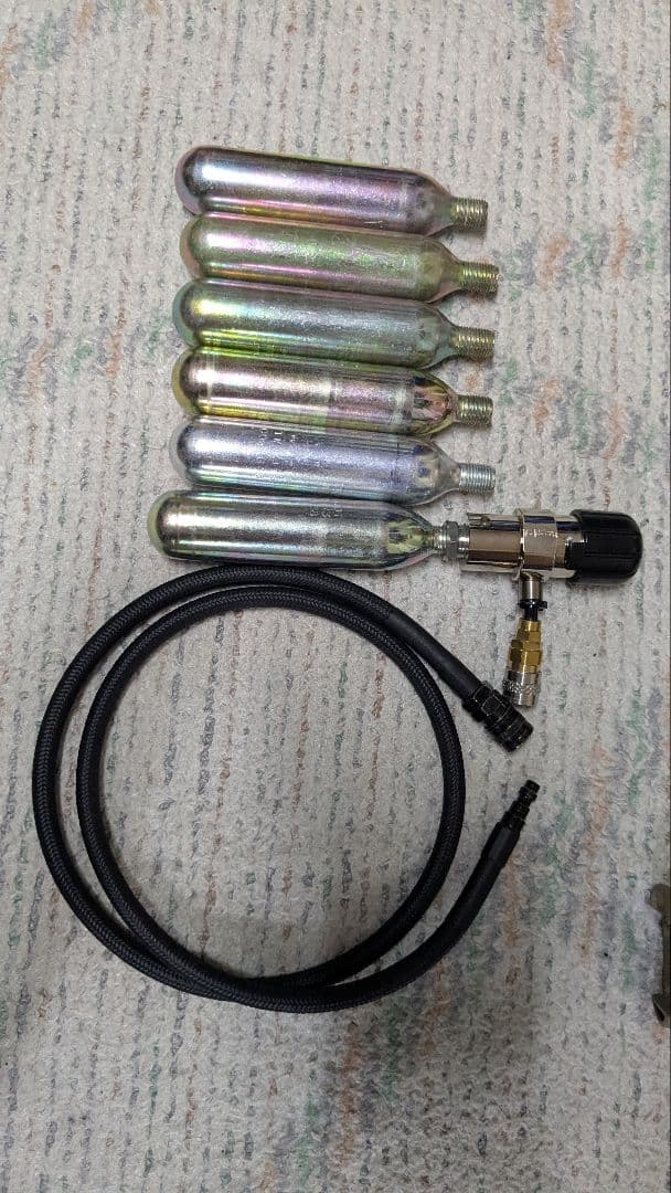 ゆうか旦那　MP7A1　ガスブローバック　タンカラー　Co2　外部ソース