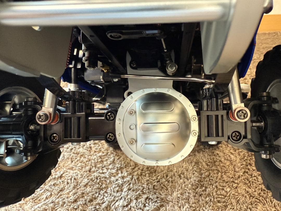 タミヤ 1/10 フォードF-350ハイリフト(フルオペ)バッテリー、充電器付き