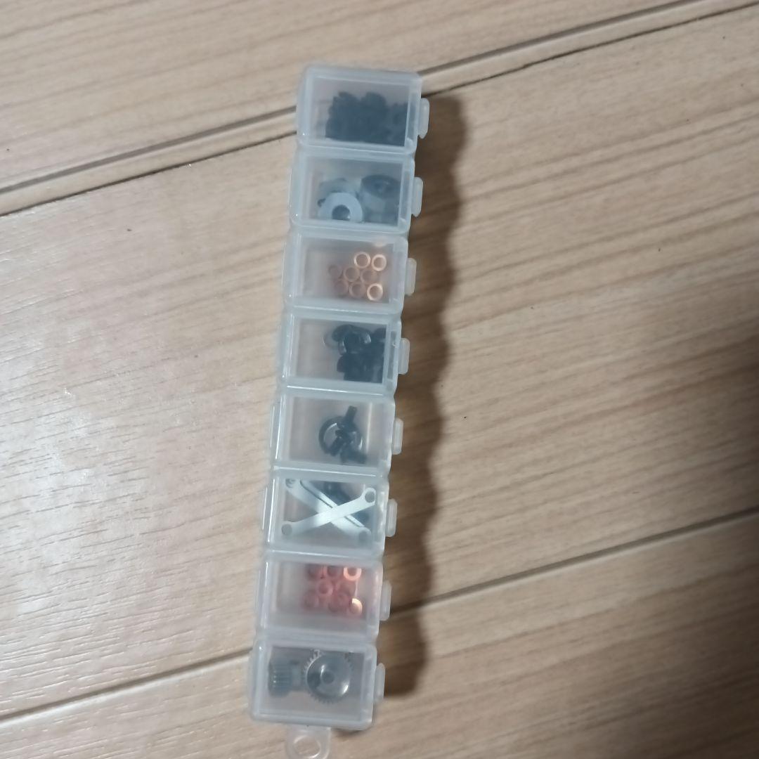 サーパント　X20MID カーボンシャシー