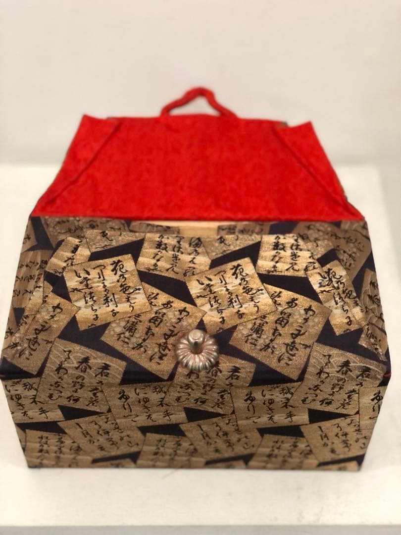 古いお化粧箱　古布細工　百人一首図柄　霧箱　アンティーク　金糸