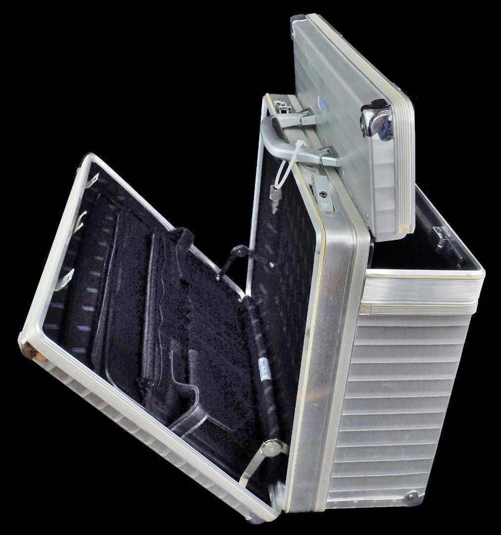 リモワ 907.20アルミ二ウム『コンビ・パイロットケース』 31L 美品・鍵付