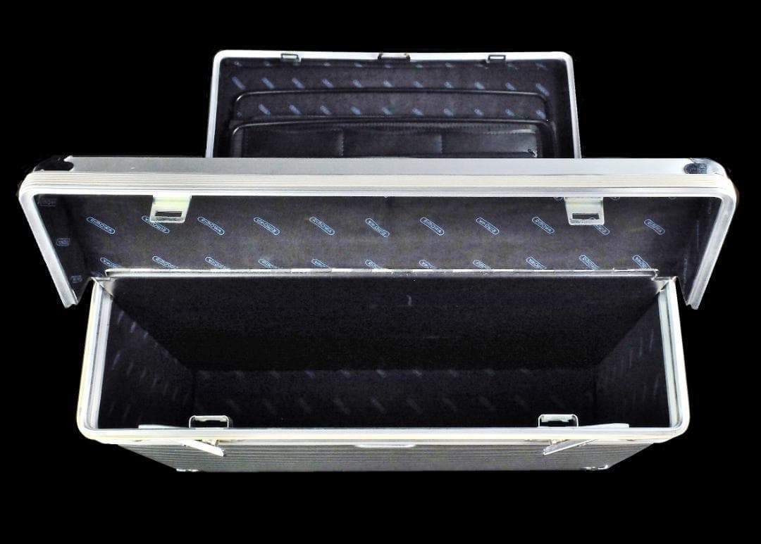 リモワ 907.20アルミ二ウム『コンビ・パイロットケース』 31L 美品・鍵付