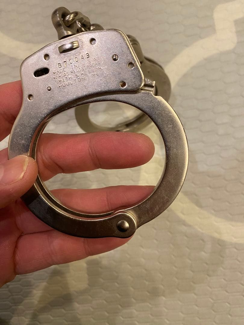 SMITH＆WESSON M-100 手錠　U.S.A製