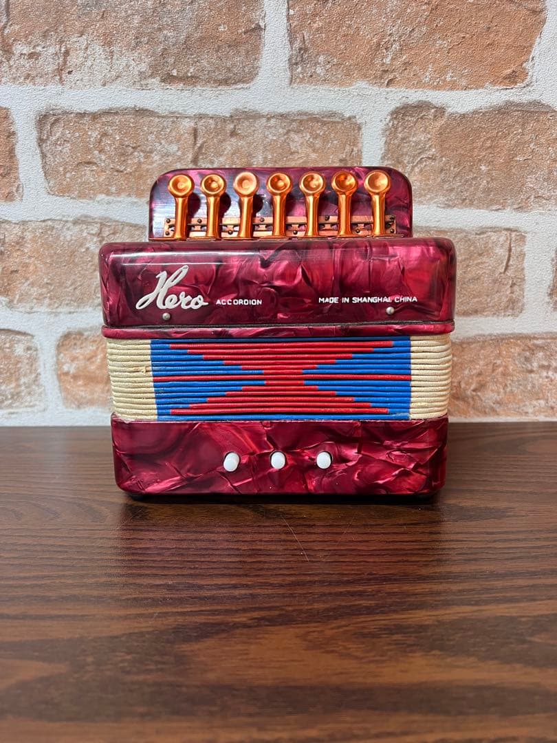 良品　HERO accordion 破れなし　アコーディオン