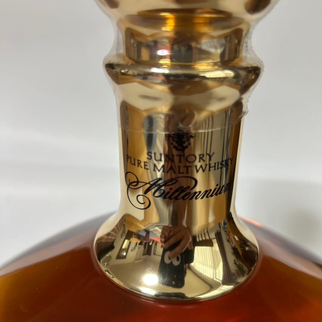 サントリーウイスキー　ミレニアム2000　700ml 43%　古酒未開栓　箱なし