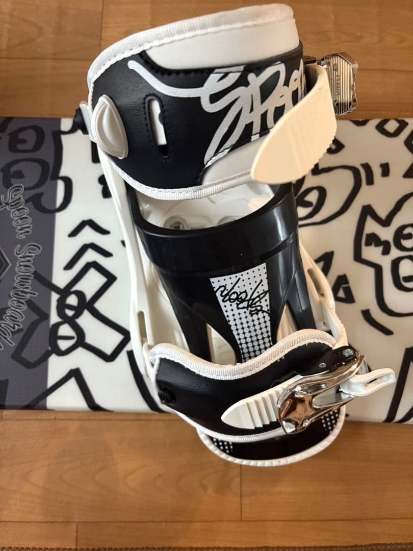 Spoon スノーボード 白黒　ビィンディングブーツセット