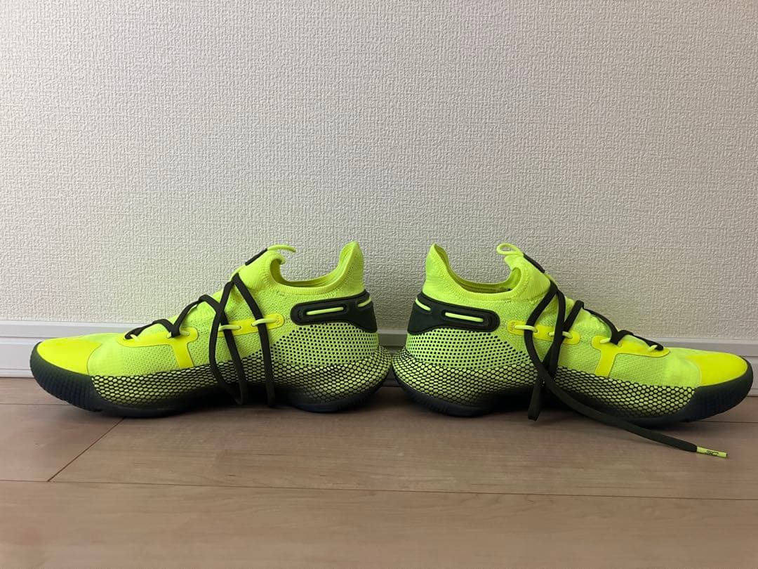 カリー6 Curry 6 Coy Fish all star着用