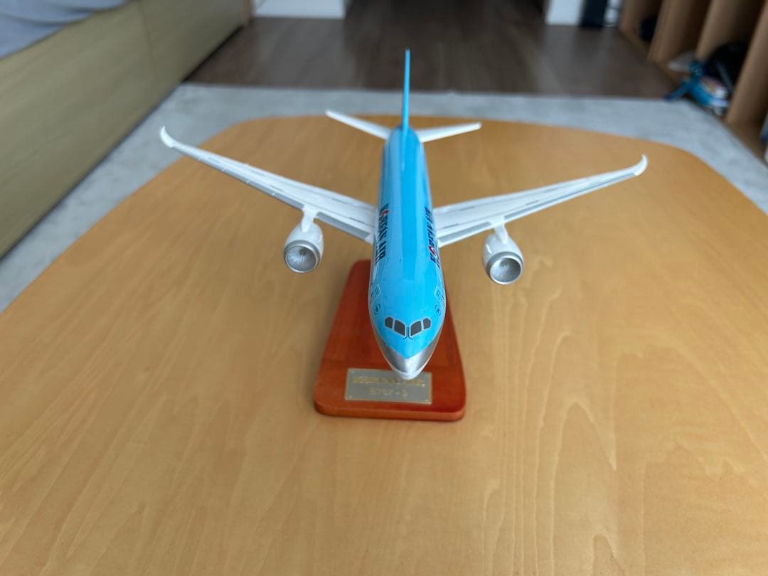 大韓航空BOEING787-9 1/200モデルプレーン