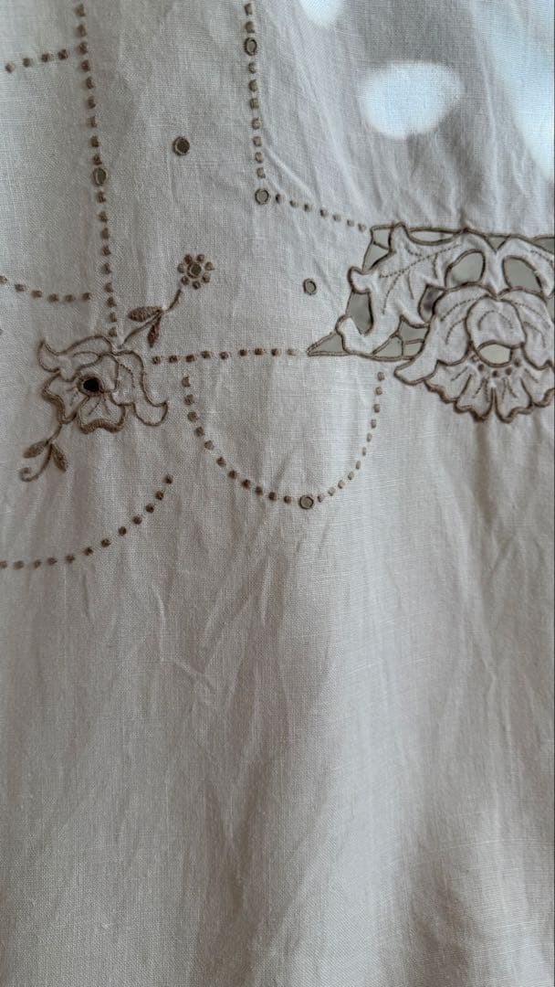 SALE❣️アンティークஐ花柄刺繍の大判クロスஐフランスお買い得