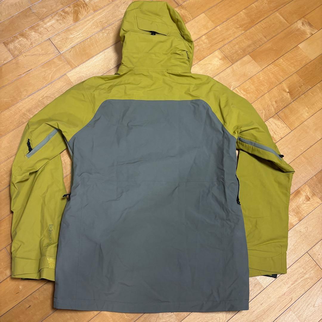 新品　BURTON ak SWASH ジャケット　マウンテンパーカー　スノボー